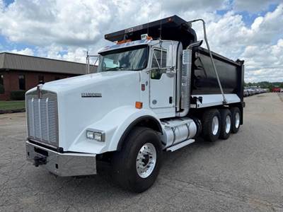 Kenworth T800 Tri Axle Dump Truck - Cummins 500HP, 6 Speed Allison Rds Automatic, 16' Dump