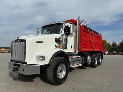 Kenworth T800 Tri Axle Dump Truck - Cummins 450HP, 6 Speed Allison Rds Automatic, 16' Dump