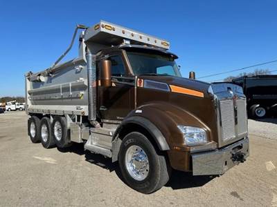 Kenworth T880 Tri Axle Dump Truck - Paccar 485HP, 8Ll Manual, 17.5' Dump
