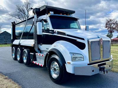 Kenworth T880 Tri Axle Dump Truck - Paccar 455HP, 10 Speed Ultrashift Automatic, 16' Dump