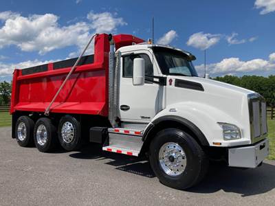 Kenworth T880 Tri Axle Dump Truck - Paccar 455HP, 6 Speed Allison Rds Automatic, 17' Dump