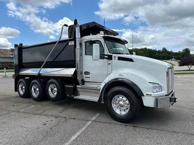 Kenworth T880 Tri Axle Dump Truck - Paccar 510HP, 6 Speed Allison Rds Automatic, 16' Dump