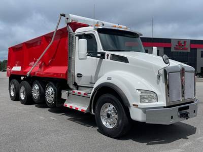Kenworth T880 Quad Axle Dump Truck - Paccar 405HP, Amt