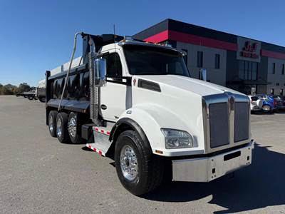 Kenworth T880 Tri Axle Dump Truck - Paccar 455HP, 6 Speed Allison Rds Automatic, 17' Dump