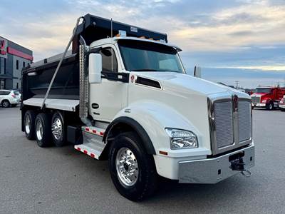 Kenworth T880 Tri Axle Dump Truck - Paccar 455HP, 10 Speed Ultrashift Automatic, 16.5' Dump