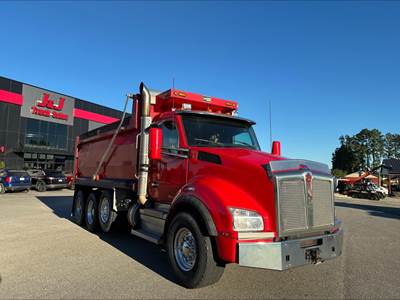 Kenworth T880 Tri Axle Dump Truck - Paccar 510HP, 18 Speed Manual, 17.5' Dump