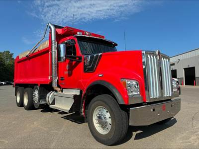 Kenworth W990 Tri Axle Dump Truck - Paccar 510HP, 6 Speed Allison Rds Automatic, 17' Dump