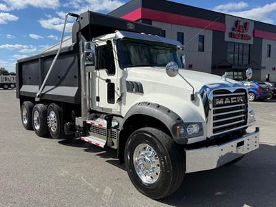 Mack Granite 84FR Dump Truck - MP7 425HP, 6 Speed Allison Rds Automatic, 17' Dump
