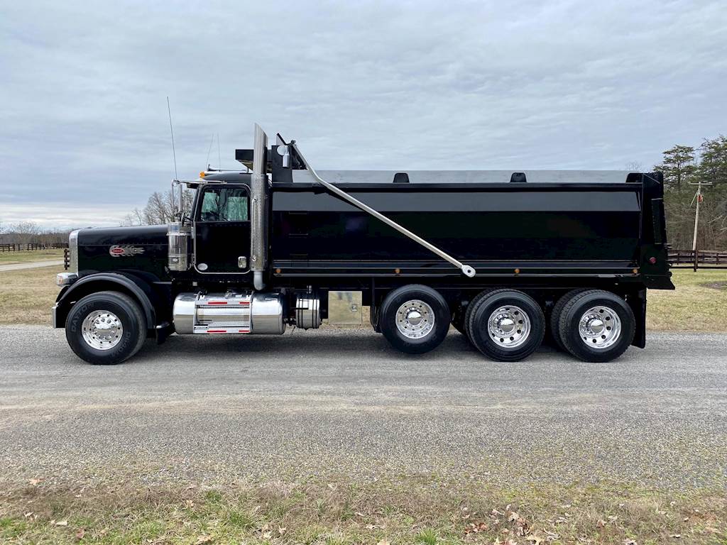 2016 Peterbilt 389 Tri Axle Dump Truck Cummins 550HP, 18 Speed Manual, 19.5' Dump For Sale