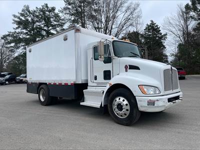 Kenworth T370 Single Axle Fuel & Lube Truck - Paccar, 260HP, Automatic