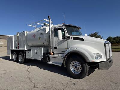 Kenworth T880 Tandem Axle Fuel & Lube Truck - Cummins, 400HP, 6 Speed Allison Rds Automatic