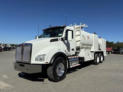 Kenworth T880 Tandem Axle Fuel & Lube Truck - Cummins, 400HP, 6 Speed Allison Rds Automatic