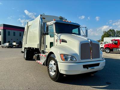 Kenworth T370 Single Axle Side Load Garbage Truck - Paccar, 300HP, Automatic
