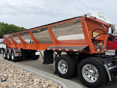 Trout River LB LV-38-3 52 Live Floor Trailer