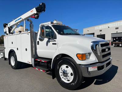 Ford F-750 XLT Mechanic / Service Truck - Caterpillar, 7 Speed Manual