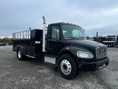 Freightliner M2 106 Mechanic / Service Truck - Cummins, 260HP, 6 Speed Automatic