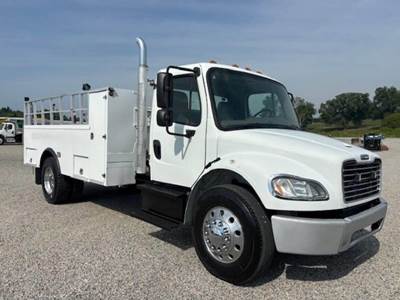 Freightliner M2 106 Mechanic / Service Truck - Cummins, 260HP, 6 Speed Allison Rds Automatic