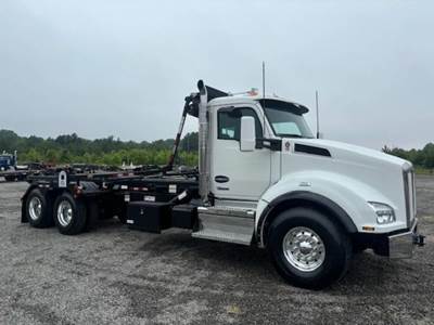 Kenworth T880 Roll Off Truck - Cummins, 500HP, 6 Speed Automatic