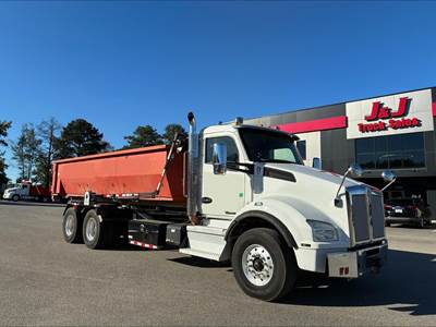Kenworth T880 Roll Off Truck - Paccar, 455HP, 6 Speed Allison Rds Automatic