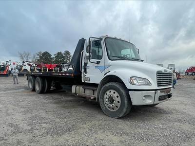 Freightliner M2 106 Tandem Axle Rollback Tow Truck - Caterpillar, 300HP, 9 Speed Manual