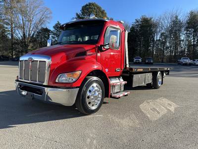 Peterbilt 536 Single Axle Rollback Tow Truck - Paccar, 300HP, 8 Speed Automatic