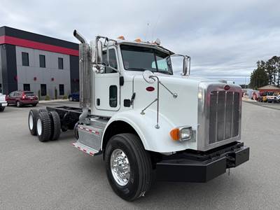 Peterbilt 365 Sleeper Semi Truck - 36" Flat Top Sleeper, Cummins 425HP, 8Ll Manual