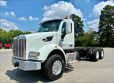 Peterbilt 567 Sleeper Semi Truck - 36" Flat Top Sleeper, Cummins 425HP, 10 Speed Ultrashift Automatic