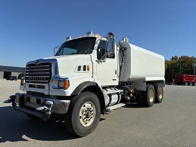 Sterling LT7500 4000 Gallon Water Truck - Cummins 300HP, 8Ll Manual