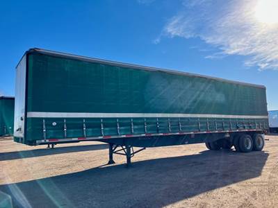 UTILITY 45x102 Curtain Side Trailer - Air Ride, Tandem Sliding Axle
