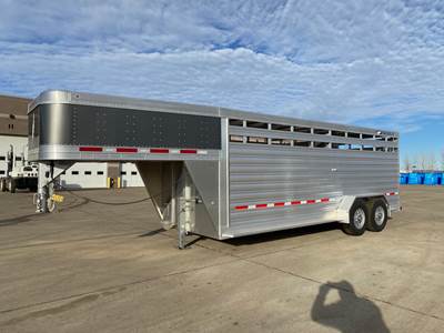 Featherlite Livestock Trailer