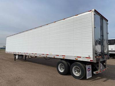 Wabash 53 ft Reefer Trailer - Sliding Axle, Carrier