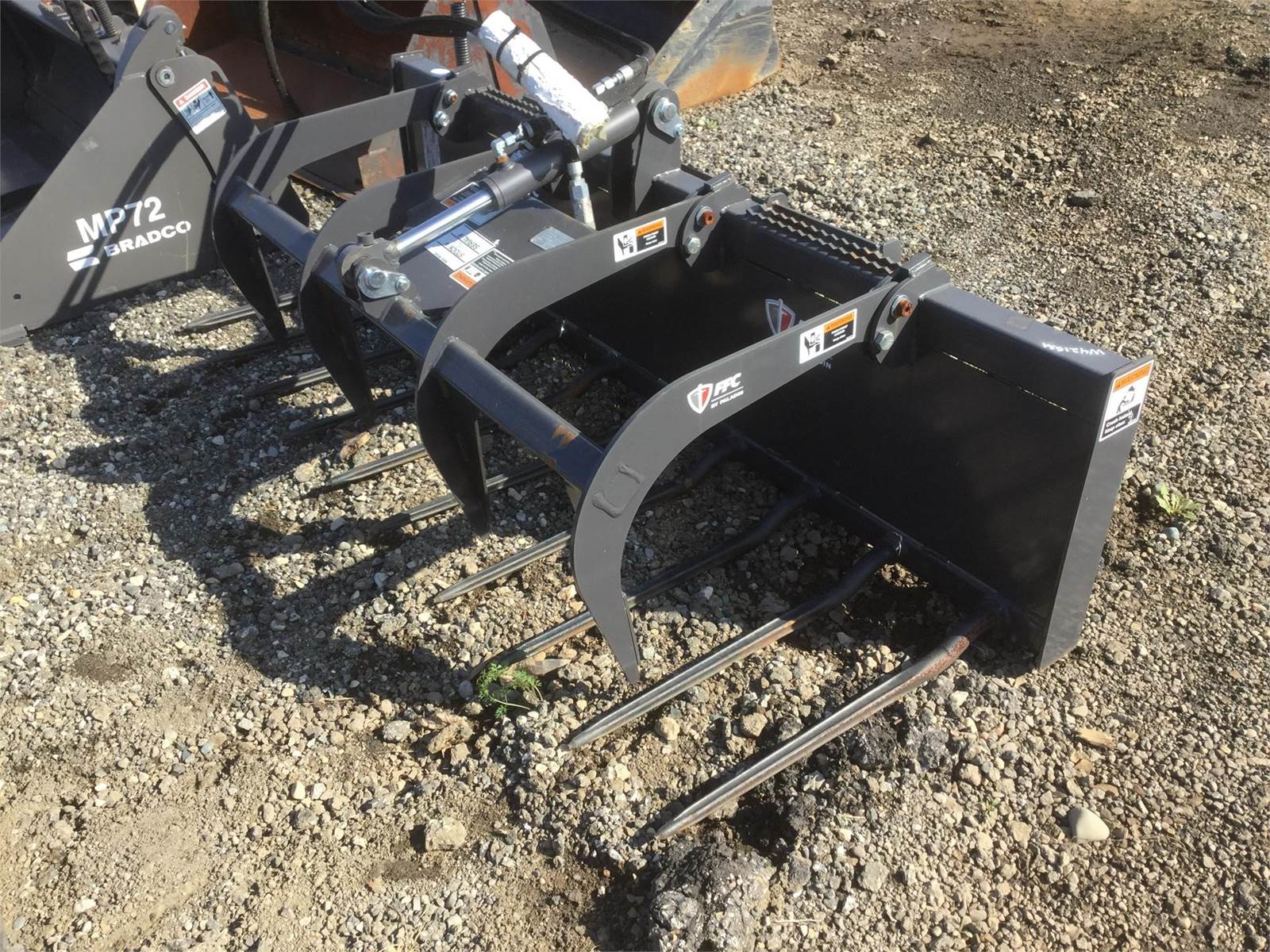 84inch Manure Forks with Grapple Fits to Skidsteer with Quickattach