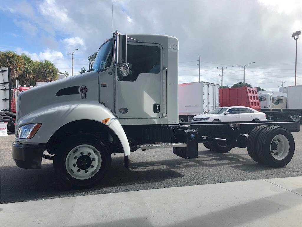 2020 Kenworth T170 Single Axle Cab & Chassis Truck, Cummins PX7, 260HP