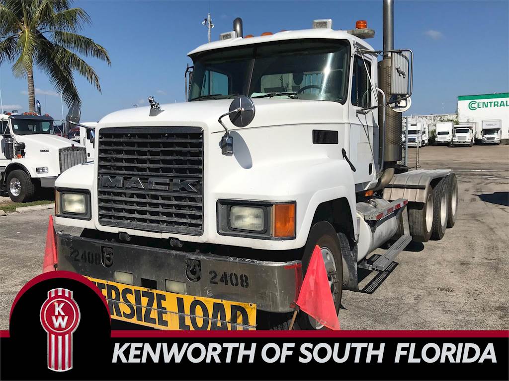 2003 Mack CH613 Tri Axle Day Cab Truck, E7, Manual