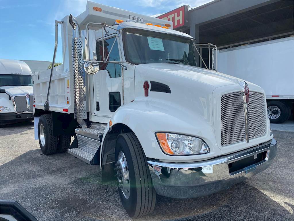 2020 Kenworth T270 Single Axle Dump Truck Paccar 300HP, 6 Speed