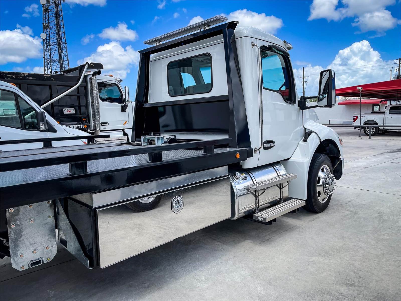 2025 Kenworth T280 Single Axle Rollback Tow Truck Paccar, 300HP, 6