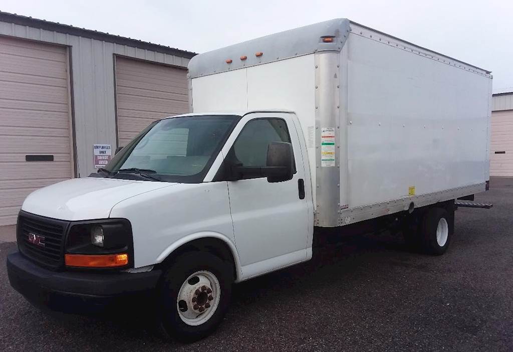 2012 GMC 3500 Box Truck Utilimaster Dry Box Van, 4.8 V8 Gas Motor