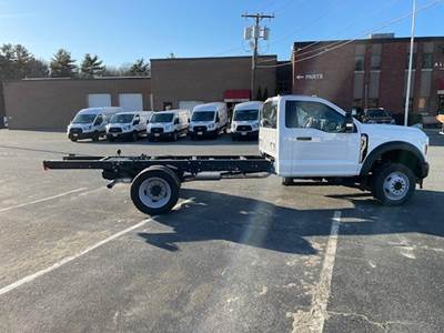 Ford F-550 Single Axle Cab & Chassis Truck - 10 Speed Automatic