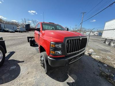 International CV Cab & Chassis Truck - 350HP