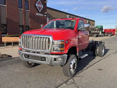 International CV Cab & Chassis Truck - 350HP, Automatic
