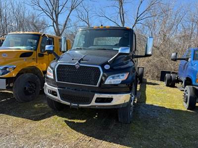 International MV Cab & Chassis Truck - Cummins, 300HP
