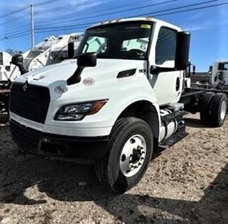 International MV Cab & Chassis Truck - Cummins, 300HP