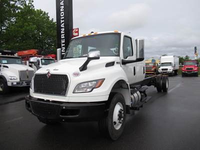 International MV Cab & Chassis Truck - Cummins, 250HP