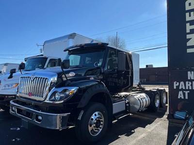 International HV Day Cab Truck - Manual