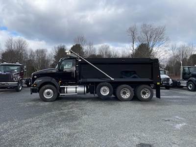 International HX Day Cab Truck