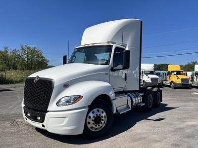 International LT Day Cab Truck - Cummins 450HP