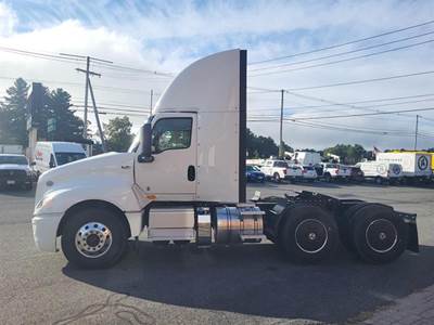 International LT Day Cab Truck - 450HP