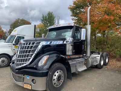 International LoneStar Day Cab Truck - Cummins 525HP, 18 Speed Manual