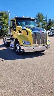 Peterbilt 579 Day Cab Truck - Cummins, Manual