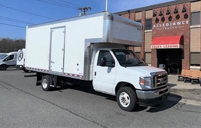 Ford E-450 Box Truck